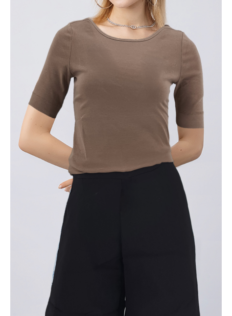 neckline boat